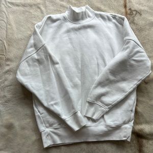 Aritzia tna sweatshirt